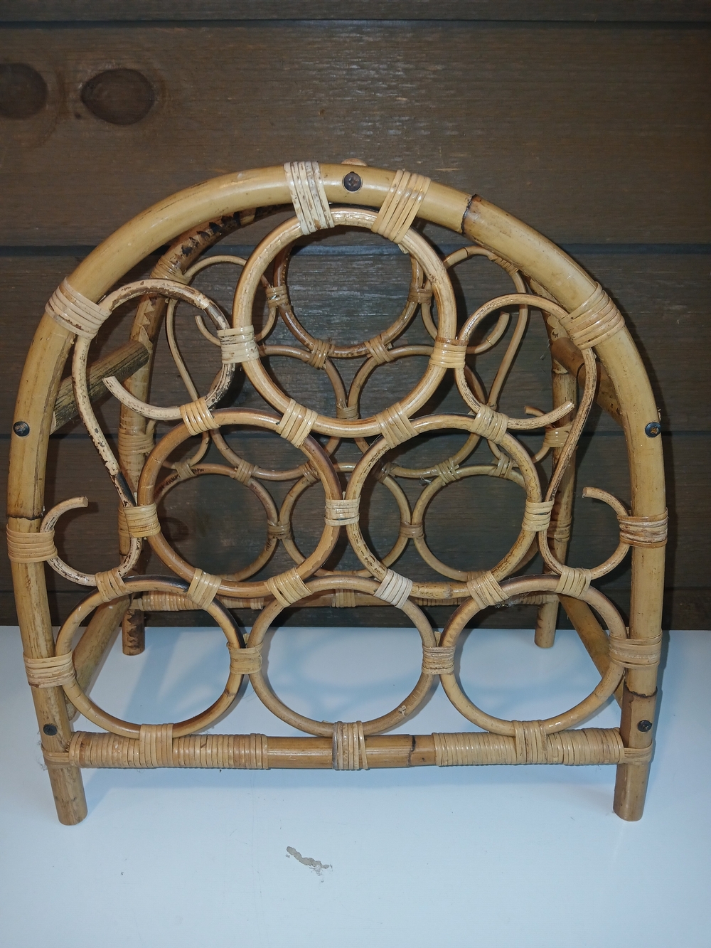 Vintage Wicker/Bamboo/Rattan Wine Rack Holds 6 bottles Boho Farmhouse Rustic